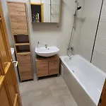 아파트 Holdviola